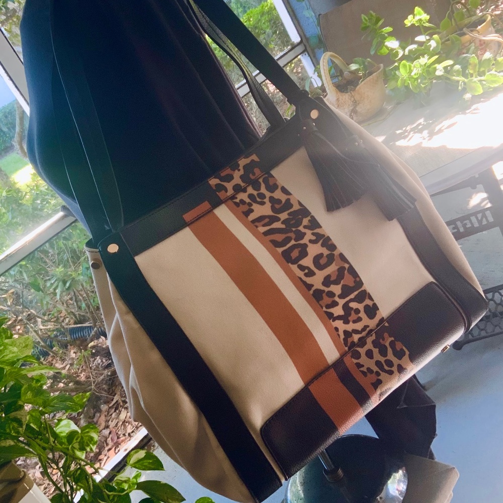 CANVAS Leopard Print Bag “SUMMER JUNGLE” SHOULDER HANDBAG - TASSEL-NWT UNIQUE